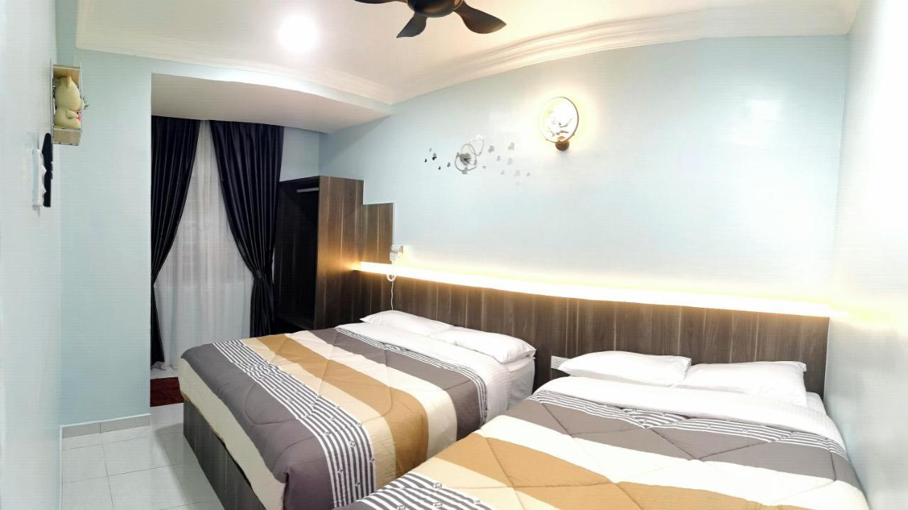 Moonight Luxe Suite, Cameron's Emerald Avenue *